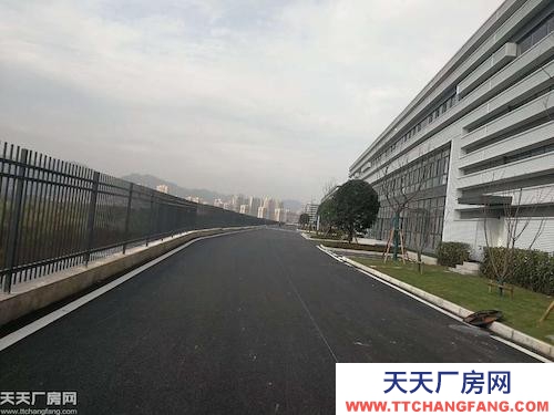 出租大學城曾家1600平單層鋼結構廠房