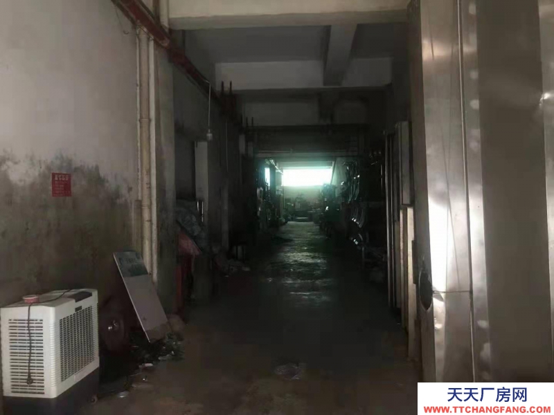 (出租) 出租內(nèi)環(huán)路遵義農(nóng)資市場內(nèi)二樓倉庫