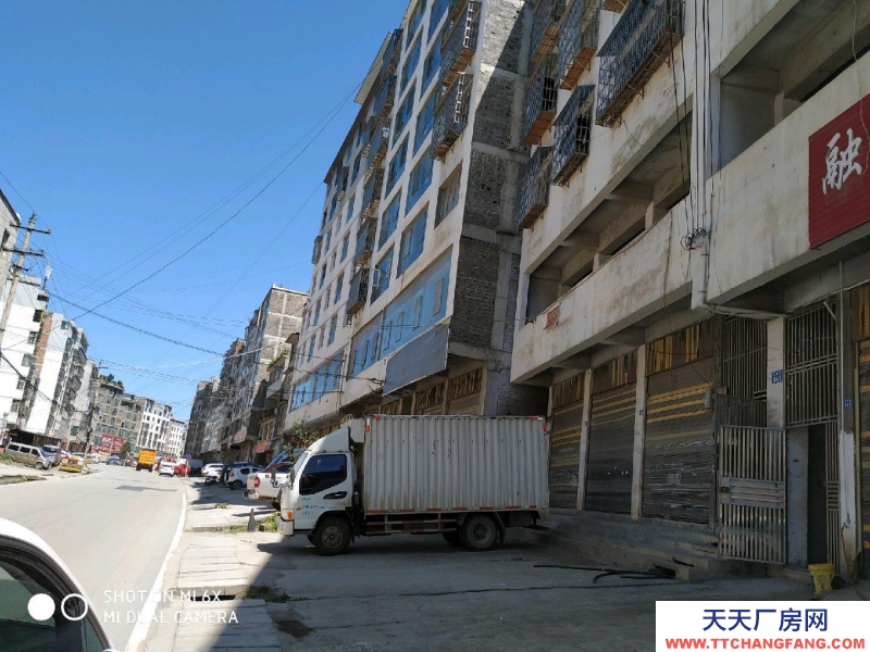 (出售) 鐘山獨(dú)立門面，位于雙嘎小城鎮(zhèn)