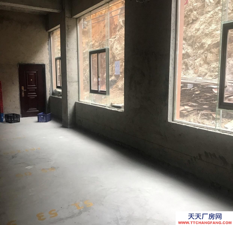 面積大 位置佳 配套設(shè)施齊全 請(qǐng)電話聯(lián)系