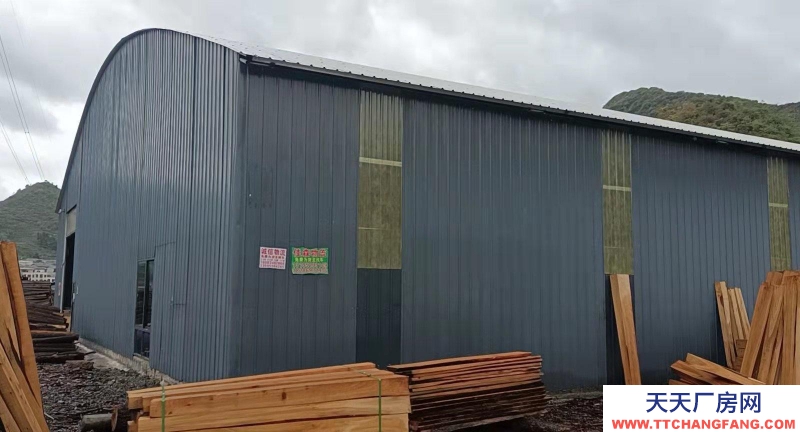 (出租) 占地1500平方米，建好廠房（庫房）900平方米