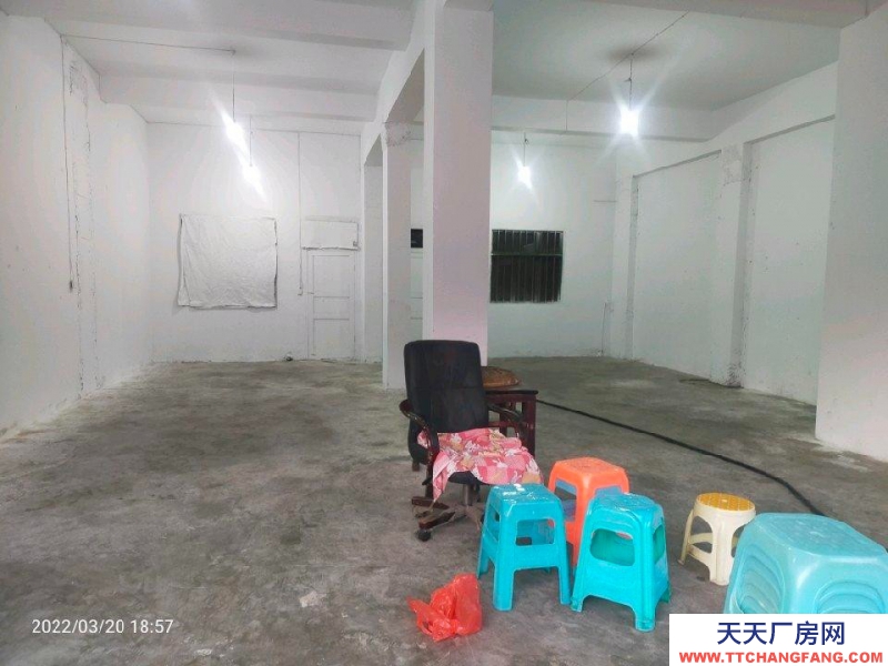 (出租)鐘山 交通便利，可作門面、倉庫、廠房。