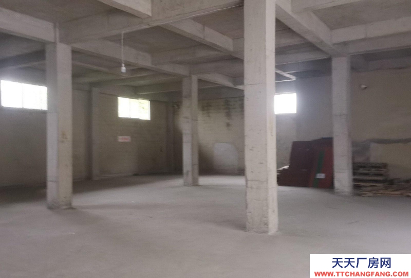 (出租) 鐘山空間寬闊，外院寬廣。通水電，有攝影頭