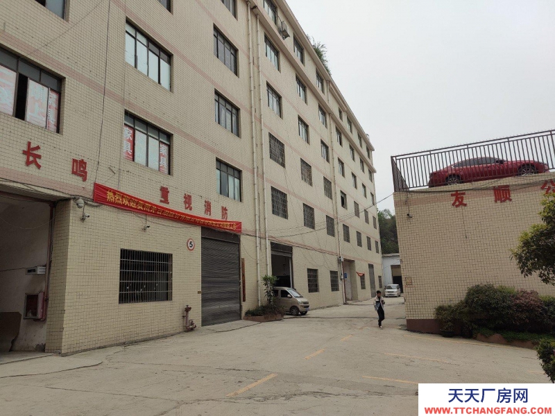 云巖金關數博大道旁一樓1000平300平價格面談