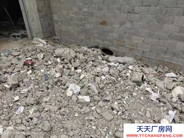 (出租) 空地面積800平方,建房面積300平方,共二層