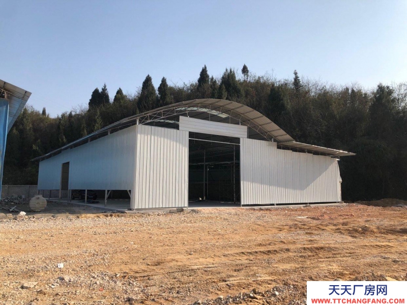 (出租) 兩廠共1000平方米，均為鋼架結構。