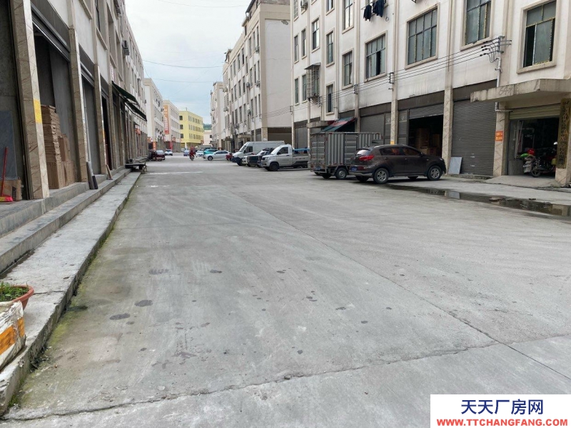 240平方 停大貨車方便