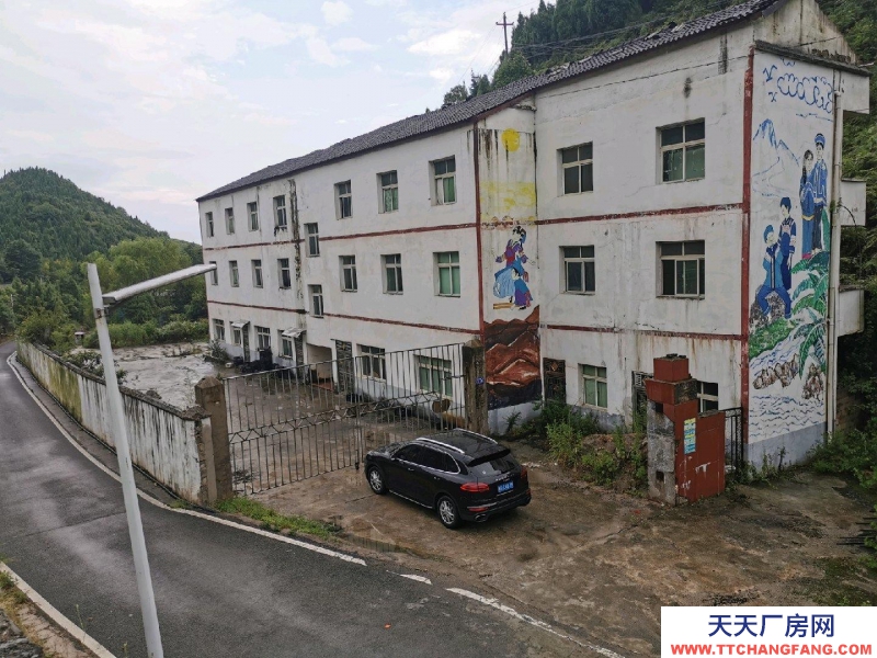 (出售) 緊挨著貴開路,交通方便,環境好。