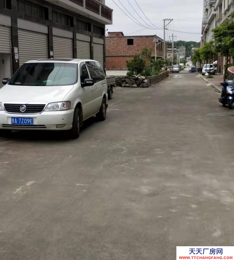 2000元250平方左右大倉庫用處很大，希望實地看房