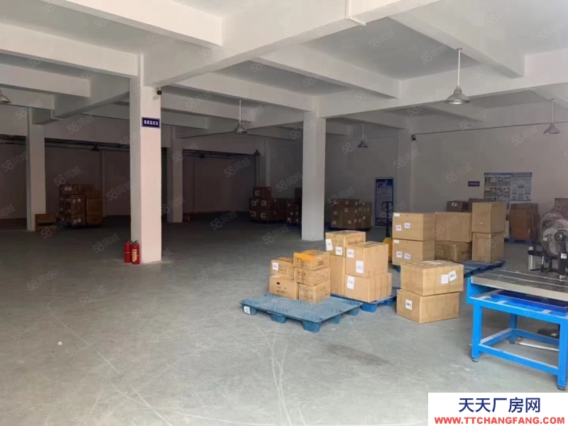 (出租)廣州白云房東直租嘉禾望崗106國道邊電梯550平方廠房