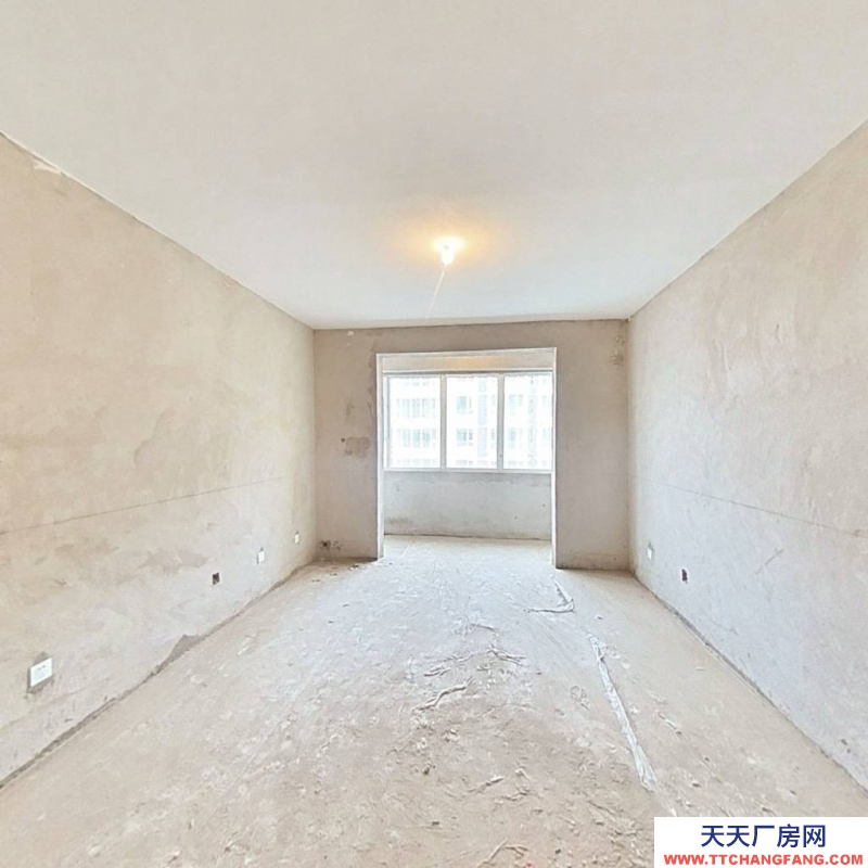 石家莊長安社區(qū)毛坯房，可做庫房。交通便利