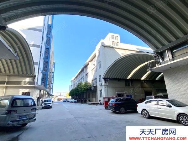 武漢江岸(出租) 黃陂2000平電商產業園倉庫出租廠房招租大小都有