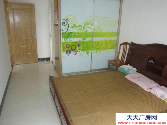 南寧市青秀區(qū)鳳嶺北出租榮和大地二組團3-B-202房