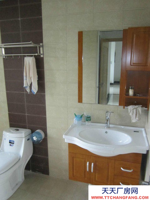 南寧市青秀區鳳嶺北出租榮和大地二組團3-B-202房