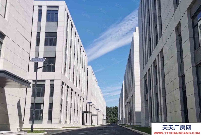 (出售) 荔灣廣鋼新城全新40年紅本廠房,5噸貨梯可進行車,生產辦公研發可