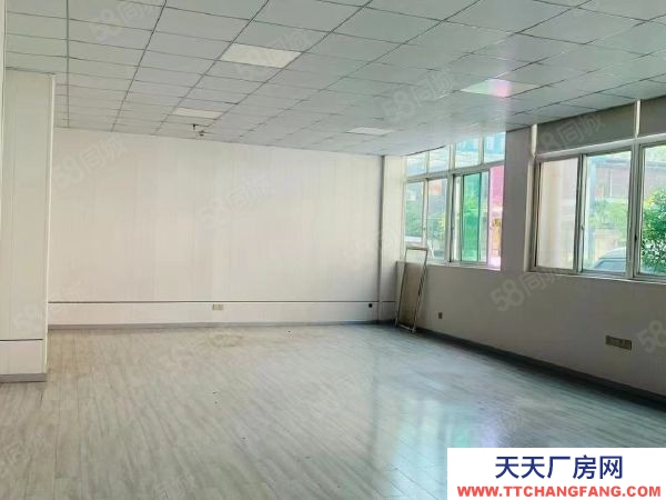 武漢江漢(出租) 漂亮倉儲出租，300平米，24元業主直租，三樓電梯口