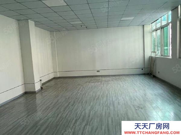 武漢江漢(出租) 倉庫300平米,硚口漂亮小園區(qū),三樓帶電梯