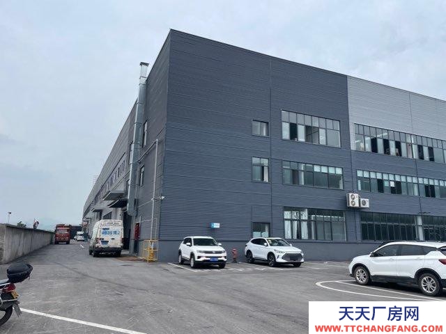 重慶璧山層高8米，兩門，大車可入庫