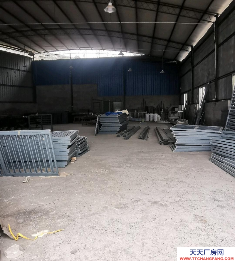 重慶合川水電氣齊全，10米長的貨車可以任意掉頭