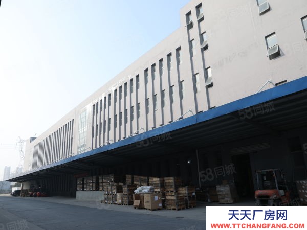 南京市江寧區秣陵地鐵口倉庫，丙二月臺倉，一客一倉，距南站僅12公里