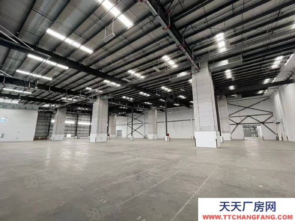 南京市 浦口浦泗路星火地鐵口丙二月臺(tái)庫(kù)10000平 可分租 場(chǎng)地超大