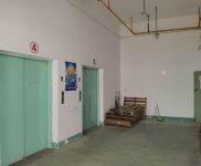 武漢漢陽(出租) 多層廠房2000至6000平，可按需分租，地段好，價格便宜。