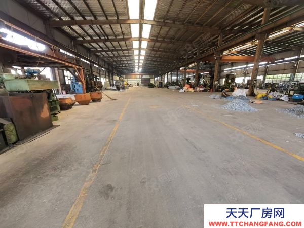 南京市浦口湯泉街道10000平廠房可分租，帶航車層高高，交通便利