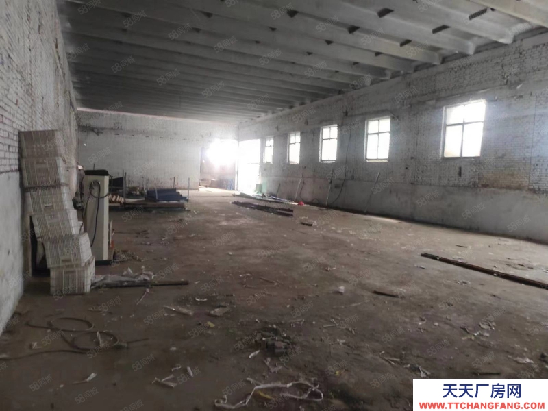 石家莊 正定 中華大街與曙光路交口臨街庫房出租