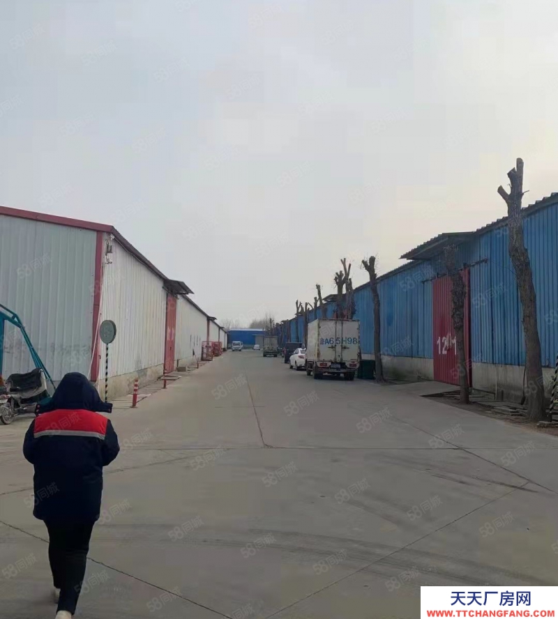 濟南槐蔭經十西標準鋼結構倉庫（800~3000平）