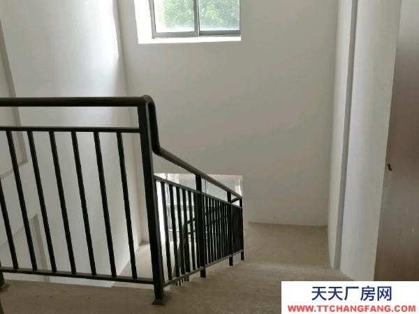 南京市浦口區(qū)汊河雅居樂林語城一樓門面房