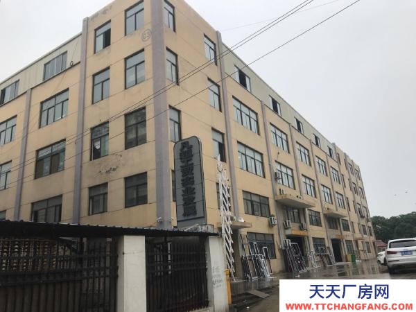 南京市浦口區(qū)地鐵3號(hào)線林場(chǎng)站旁，交通便利，價(jià)格便宜，有二噸貨運(yùn)電梯。