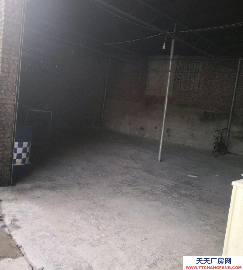 重慶銅梁可以廠房，也可以庫(kù)房，出租。