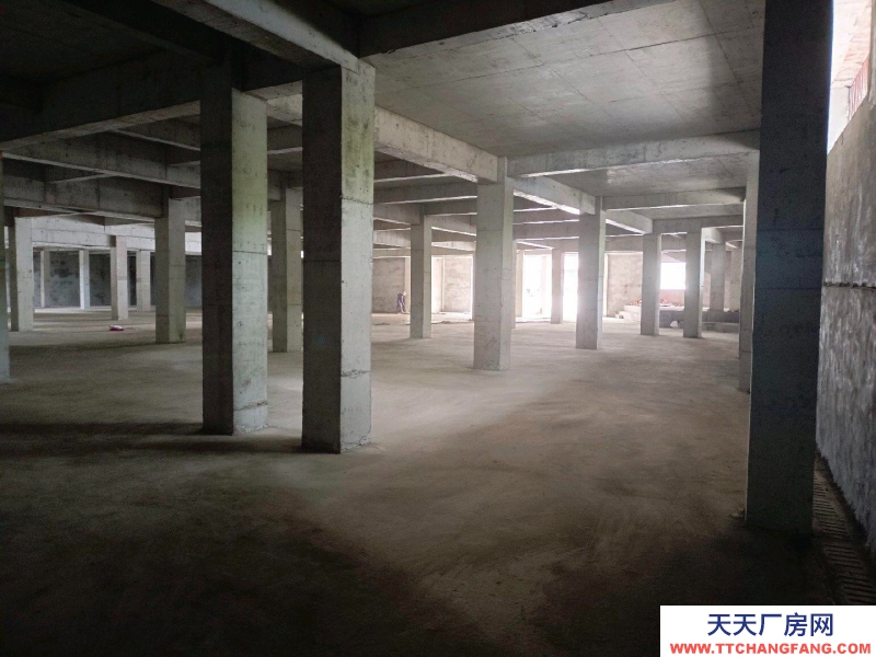 重慶涪陵交通方便，公路邊，通水電，磚混結(jié)構(gòu)價(jià)格面議