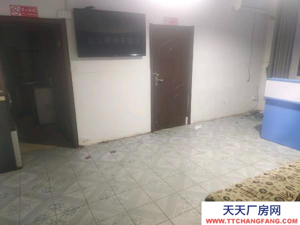 南京市棲霞區龍潭老街急租！庫房廠地。