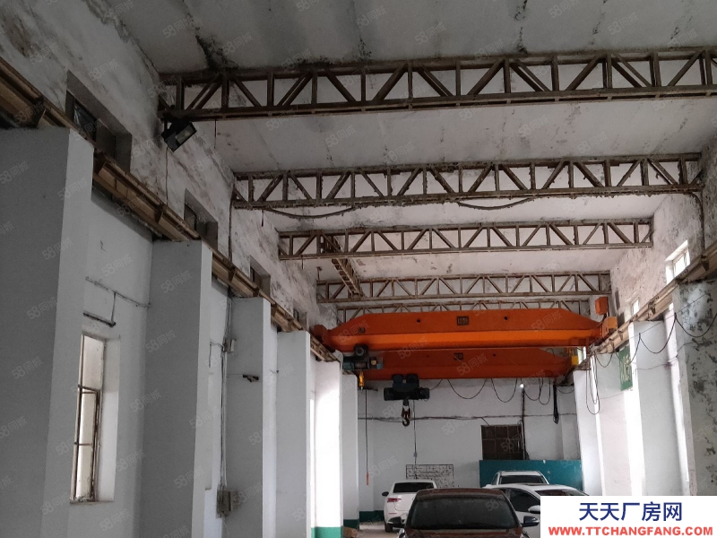 出租陵園街廠房2600平,獨門獨院,吊車10噸,可進大車