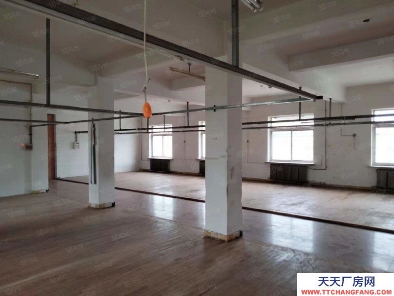 出租黃姑觀音屯附近框架廠房2000平(獨(dú)門獨(dú)院)交通便利.