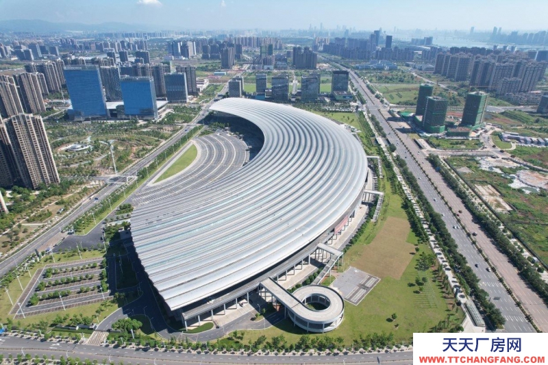 (出租)南昌 紅谷灘稀缺上萬平米大型倉庫、辦公、停車場對外出租