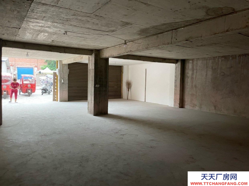 重慶開(kāi)縣位于興合四號(hào)院，交通方便，上下貨方便