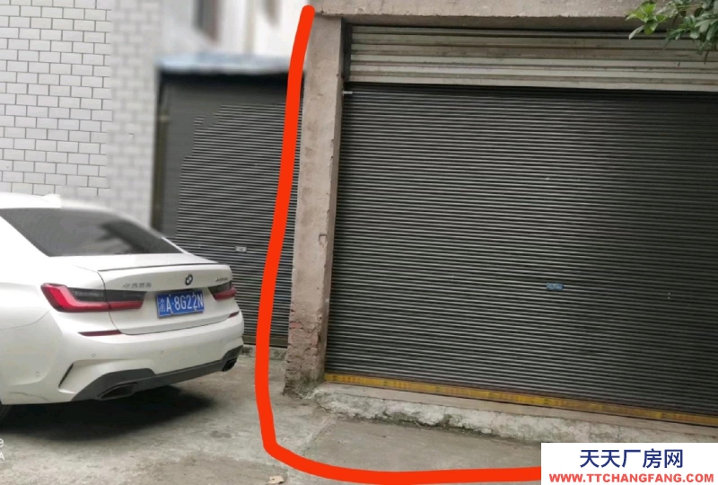 重慶開縣位于鎮東頭道河大橋洗車場內50米路邊 30平左右 方便上下貨