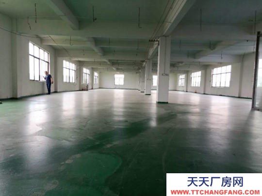 (出租)南昌青山湖區(qū) 可分租個(gè)人房源，價(jià)格可談，馬路旁。