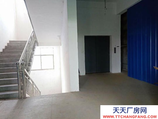 (出租)南昌青山湖區(qū) 可分租個(gè)人房源，價(jià)格可談，馬路旁。