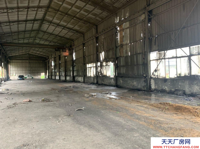 (出租) 南昌東湖區(qū)村委會(huì)自有廠房,有意者可以來現(xiàn)場看場地,價(jià)格面議。