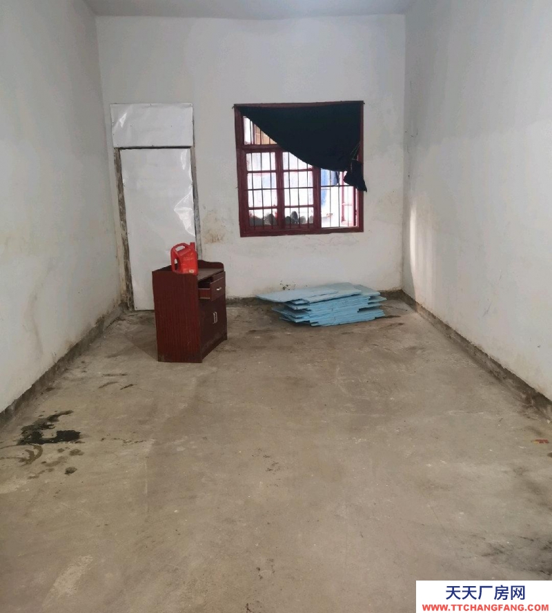 (出租) 南昌東湖區南京西路殷家墩一樓倉庫出租交通便利，院子裝貨，卸貨方便