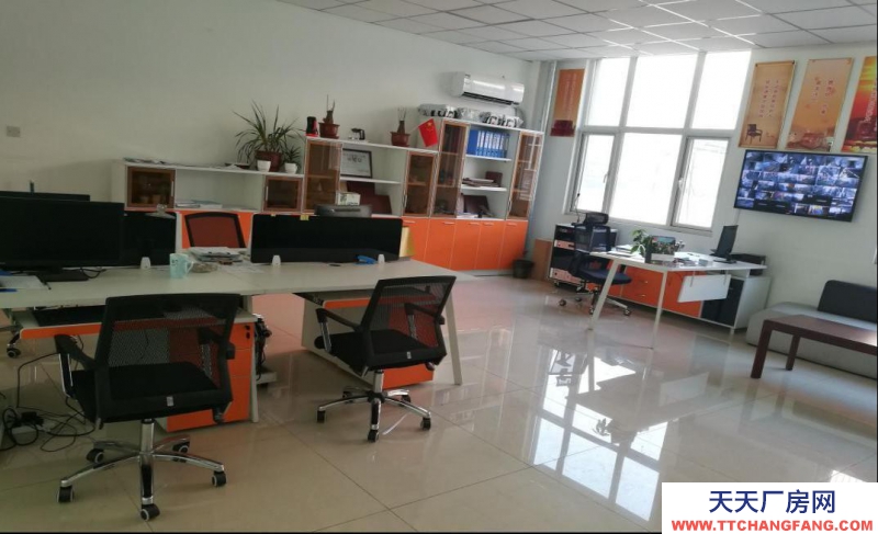 石家莊 行唐 水電齊全，交通方便，有辦公樓，宿舍樓座，生產廠房2座！！