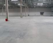 (出租) 武漢漢南標準雙邊高臺庫，大小可隨意分租。花園式廠房