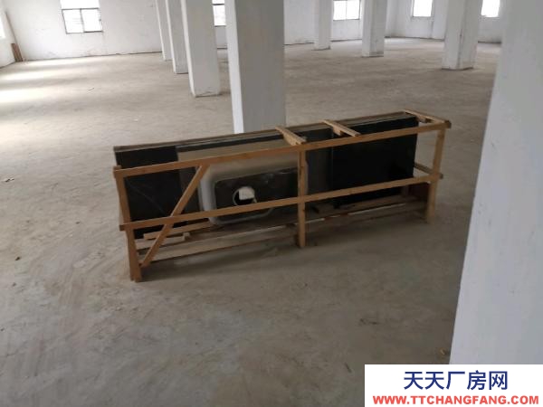 (出租) 鄭州中原三層樓房，可用倉庫，可辦公樓，大型貨梯交通方便，