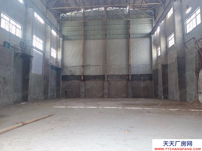 青島市北1500平大面積廠房，地面平整，層高12米，可做體育類