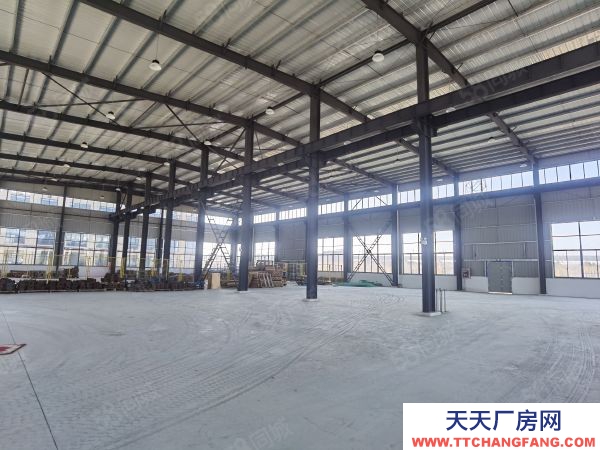 南京市六合區金牛湖街道1300平，能做倉儲加工交通便利，能進出大車