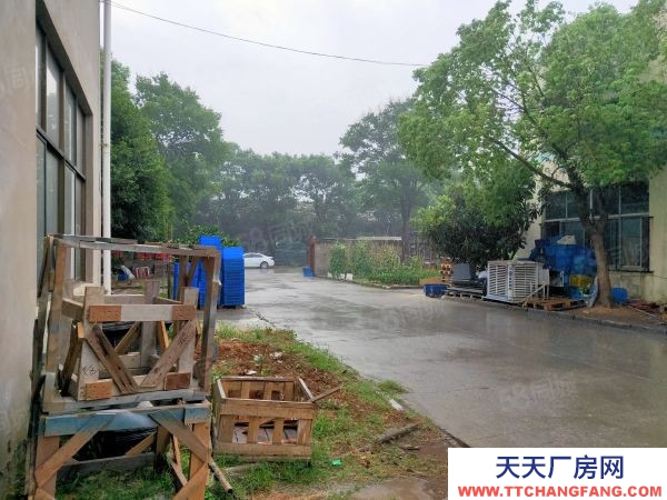 南京市雨花臺區湖熟一樓1200平廠房 高度6.5米 可以生產 可倉儲