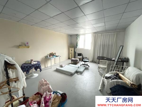 南京市雨花臺區(qū)鐵心橋330平,精裝修倉庫,超低價出租!